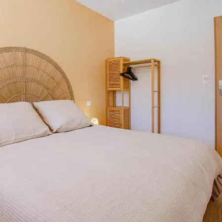Holiday home Au Jardin D'olga