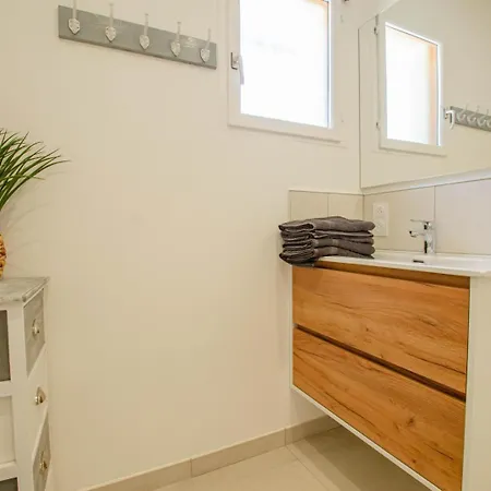 Au Jardin D'olga Holiday home Mesnil-Saint-Pere